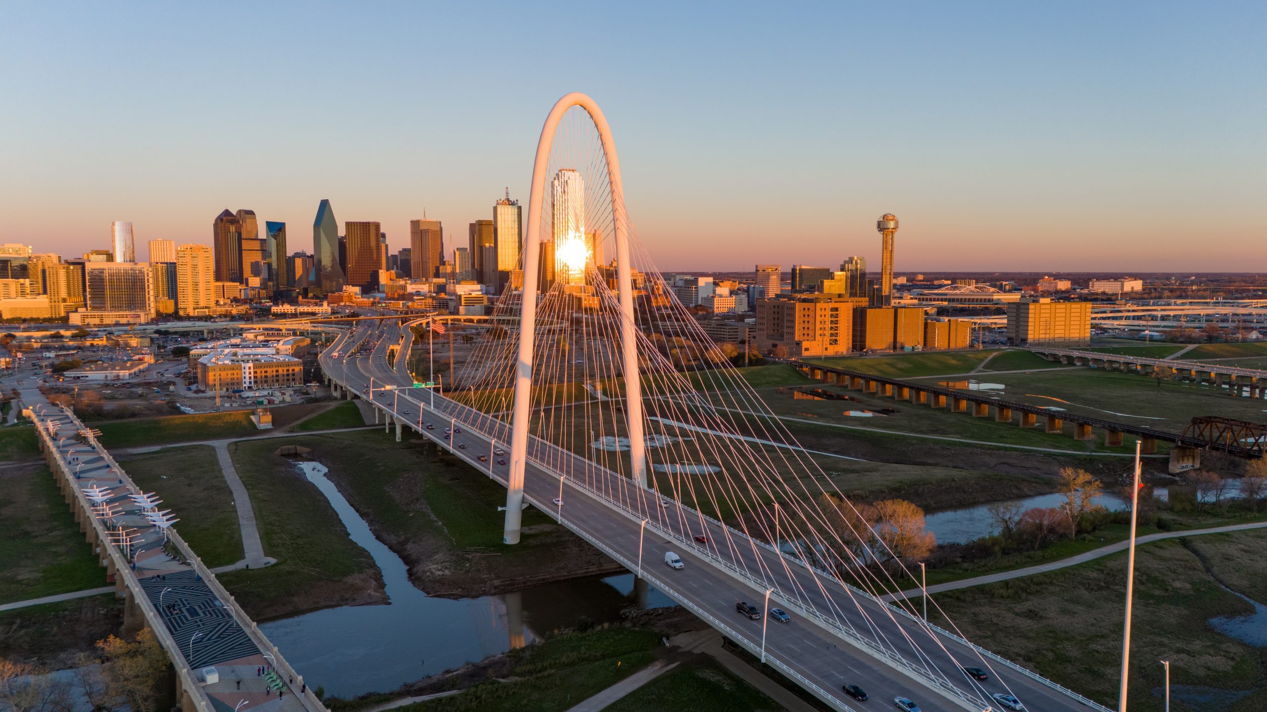 Aerial view of the bridge into Dallas, Texas.