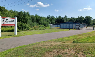 Moove In Self Storage Facility at 550 Easthampton Rd in Northampton