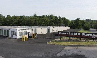 Moove In Self Storage Facility at 1722 Belmont Ave in Baltimore